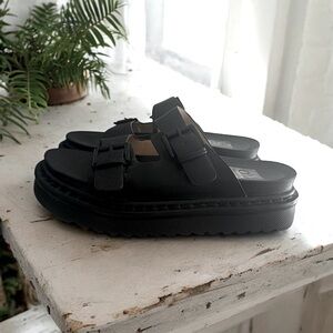 Dv Dolce Vita Rida Buckle Slide Sandal In Black